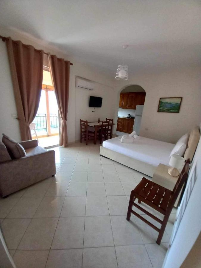 Gkoros House Old Town Villa Himare Eksteriør bilde